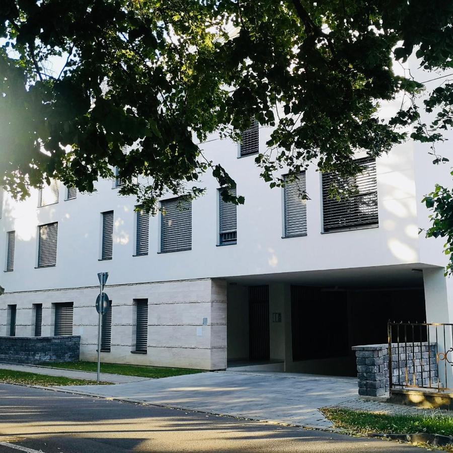 Iris Appartement In Heviz Mit Tiefgarage Und Panoramaaussicht 外观 照片